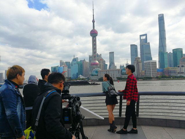 萬科(kē)系列微(wēi)電(diàn)影(yǐng)花(huā)絮照(zhào)片